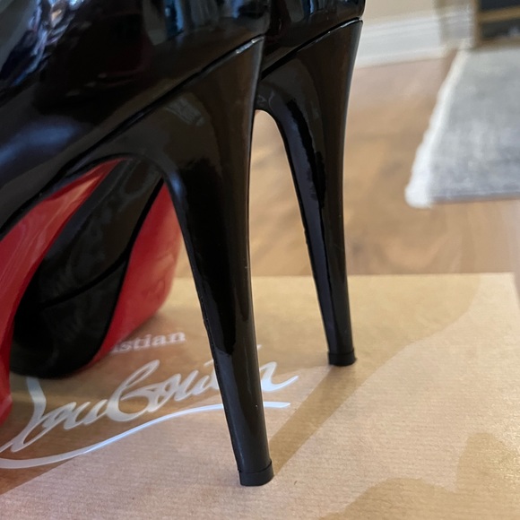 Christian Louboutin  platform pumps heels black  size 38 really good condition - Picture 1 of 9